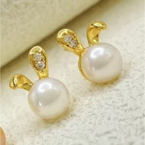 14kGP Freshwater Pearl Bunny Earrings